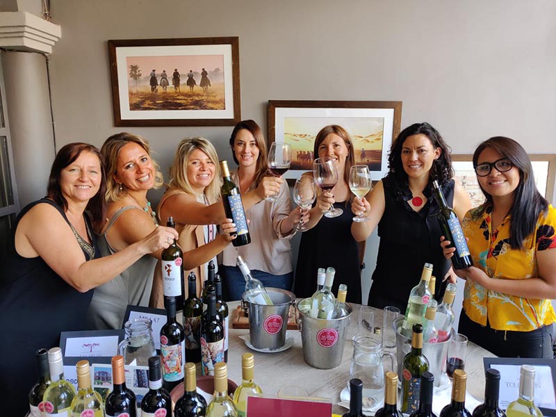 Women in Salta wine